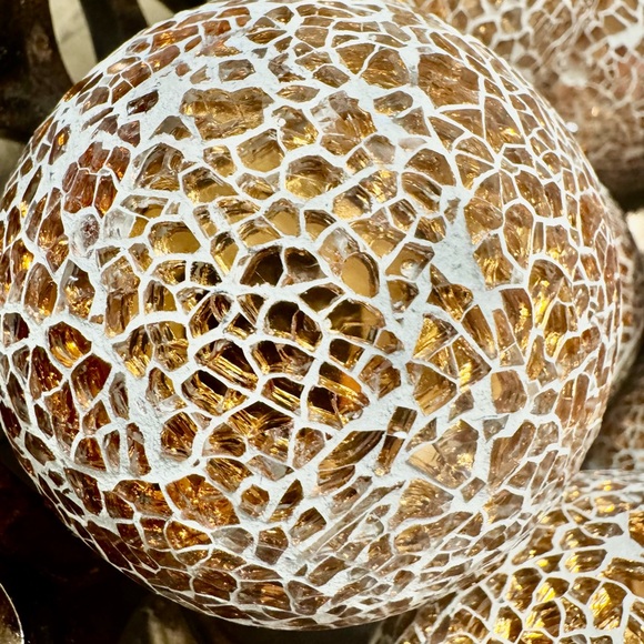 Set of 12 Decorative Mosaic Glass Spheres (Copper Gold color) - Picture 5 of 7